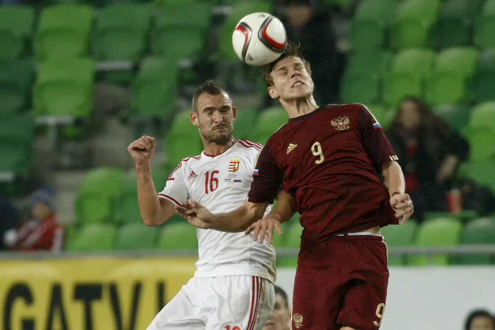 Aleksandr Kokorin (jobbra). Fotó: Laszlo Szirtesi/Shutterstock.com